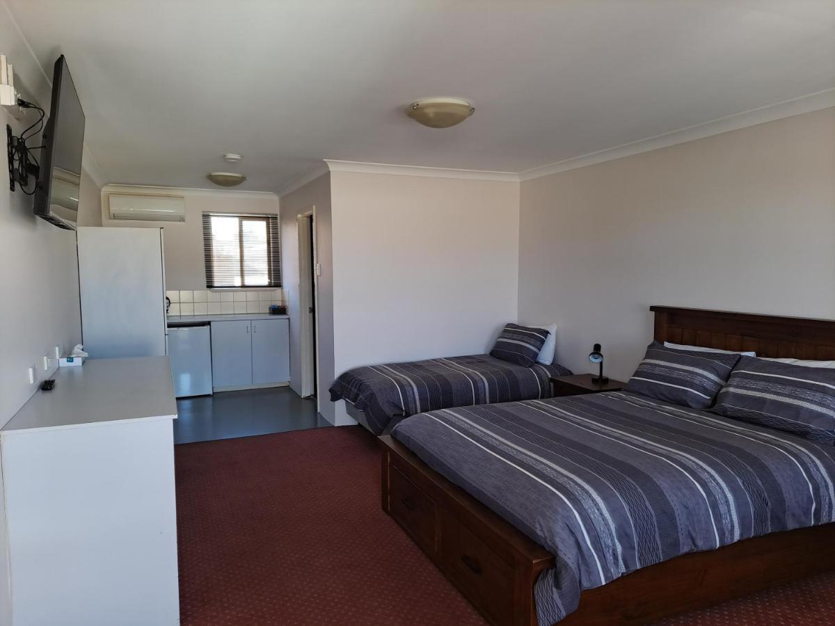 Albion Hotel Kalgoorlie Buitenkant foto