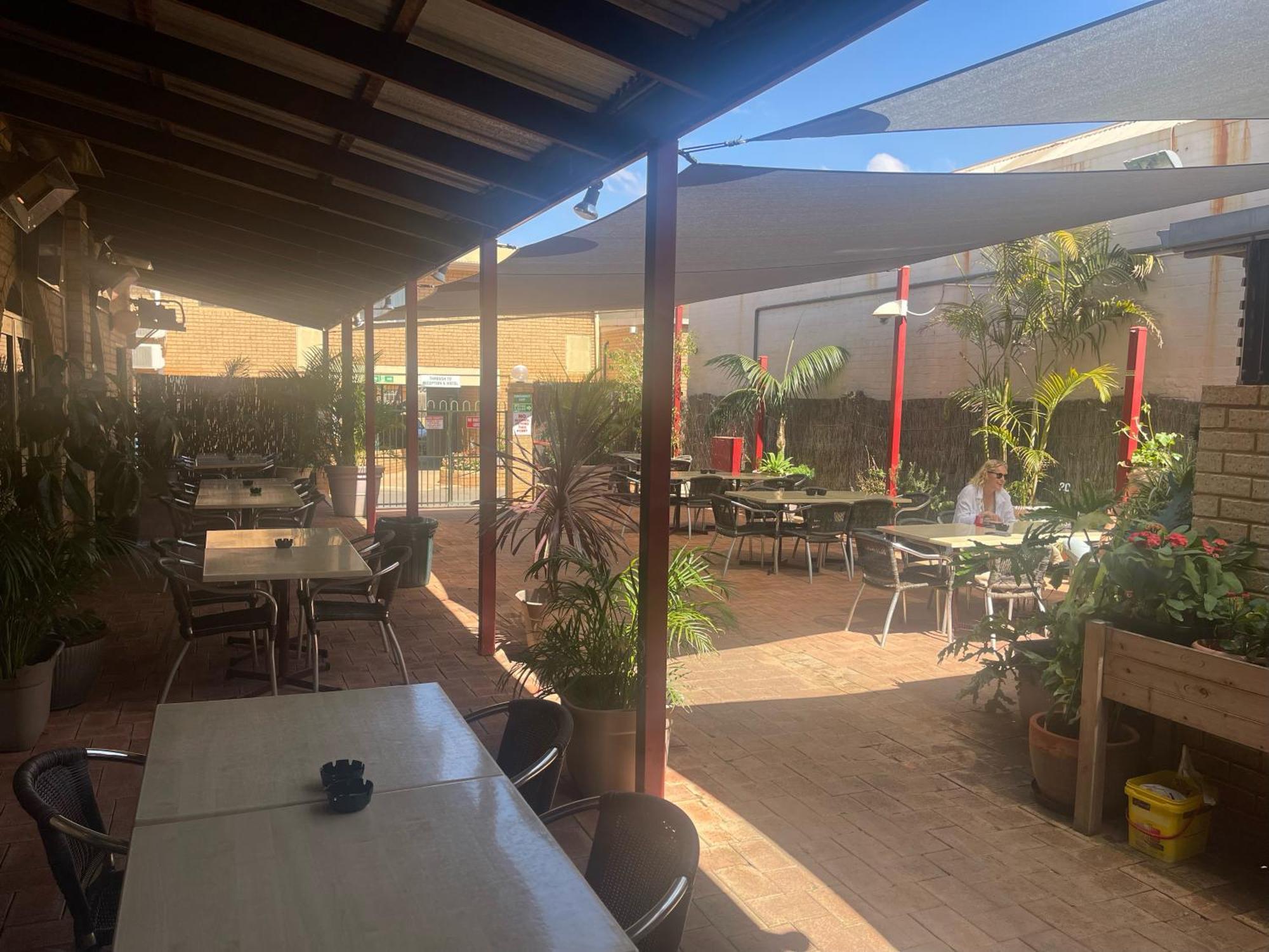 Albion Hotel Kalgoorlie Buitenkant foto
